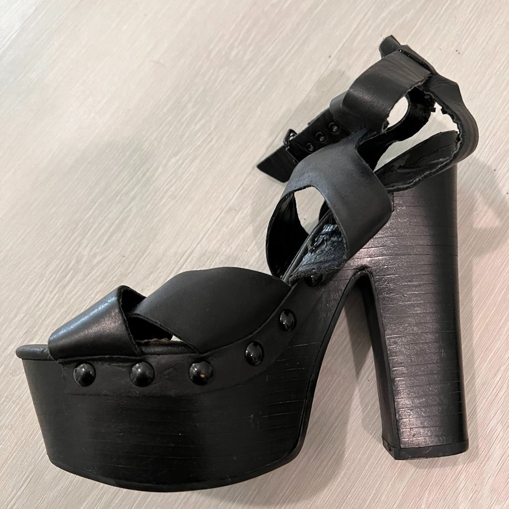 Steve Madden y2k Studded Chunky Platform Heels Size 9